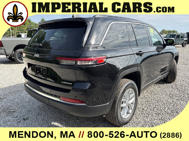 New 2026 Jeep Grand Cherokee Laredo AWD/4WD image 12