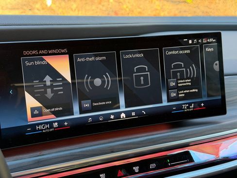 Used 2023 BMW 760i xDrive image 17