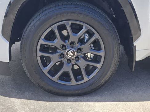 Used 2026 Toyota Sequoia Platinum AWD/4WD image 8