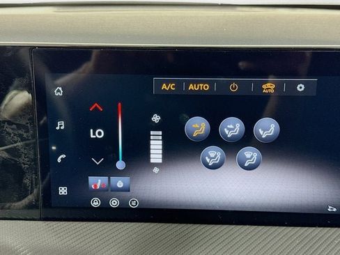 New 2026 Nissan Kicks SR w/ SR Premium Package AWD/4WD image 14