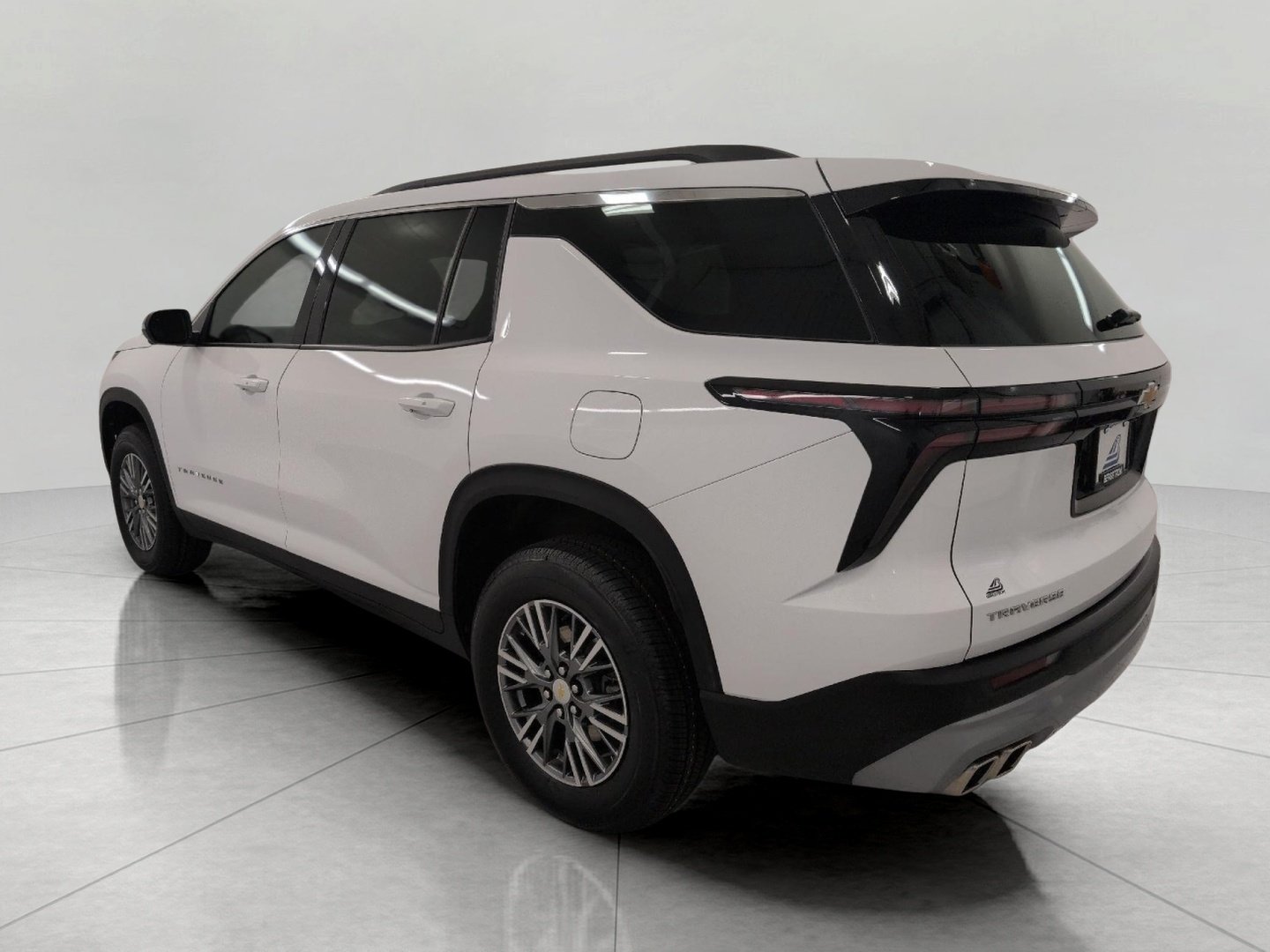 Certified 2024 Chevrolet Traverse LT w/ LPO, Floor Liner Package FWD image 18