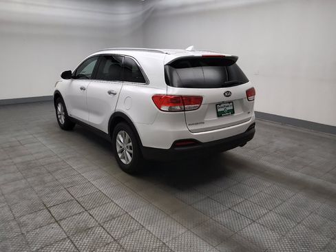 Used 2018 Kia Sorento AWD image 5