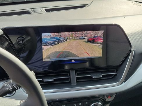 New 2026 Chevrolet Trax LT w/ Driver Confidence Package image 28