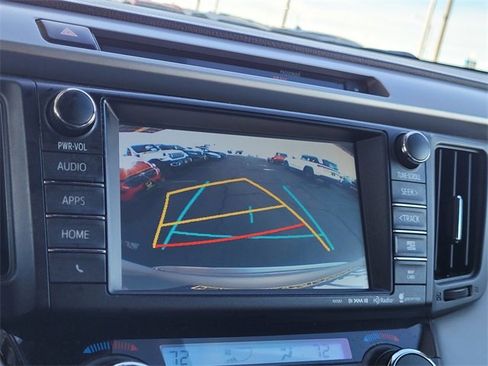 Used 2016 Toyota RAV4 Limited image 10