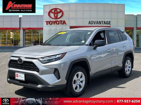 Certified 2025 Toyota RAV4 LE AWD/4WD image 4