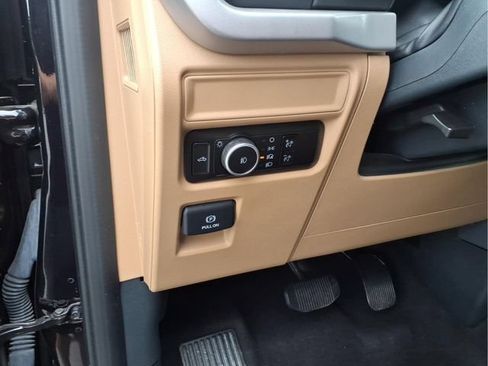 Used 2023 Ford F150 XLT AWD/4WD image 22