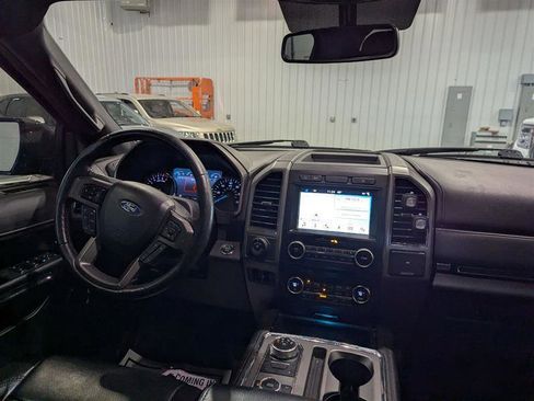Used 2018 Ford Expedition XLT w/ Equipment Group 202A image 14