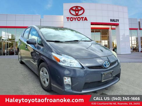 Used 2010 Toyota Prius Two FWD image 1