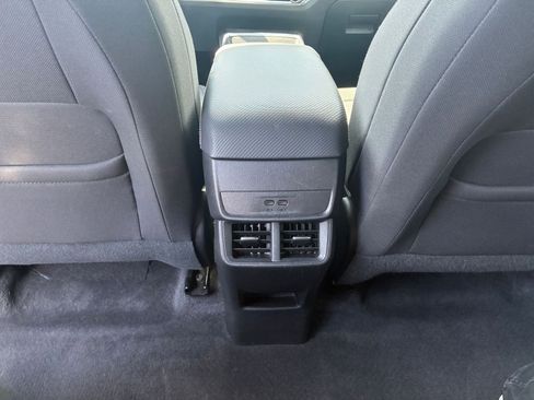Used 2025 Chevrolet Equinox LT image 22
