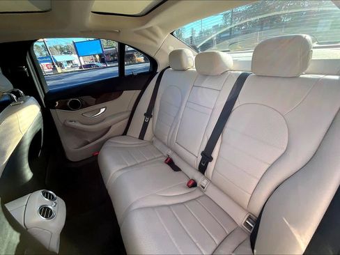 Used 2017 Mercedes-Benz C 300 Sedan image 21