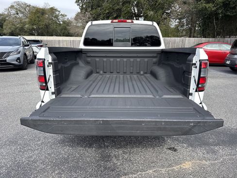 Used 2022 Nissan Frontier SV image 27