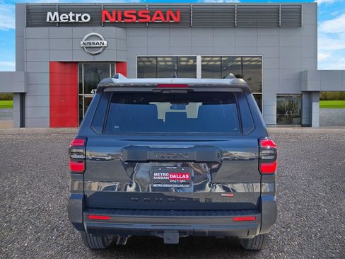 Used 2025 Toyota 4Runner SR5 image 5