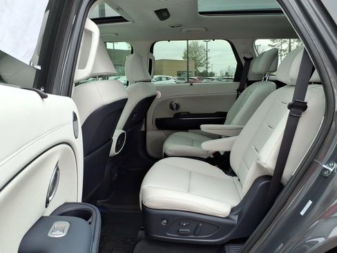 New 2026 Hyundai Palisade Calligraphy FWD image 9