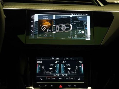 Certified 2024 Audi SQ8 e-tron Premium Plus w/ Black Optic Package AWD/4WD image 11