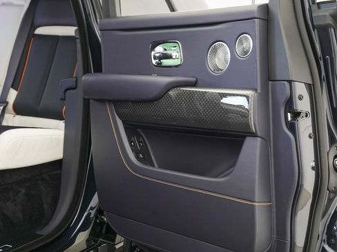 New 2026 Rolls-Royce Cullinan Black Badge image 38