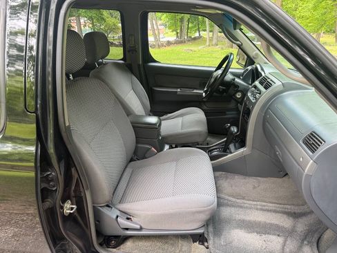 Used 2002 Nissan Frontier SE AWD/4WD image 78
