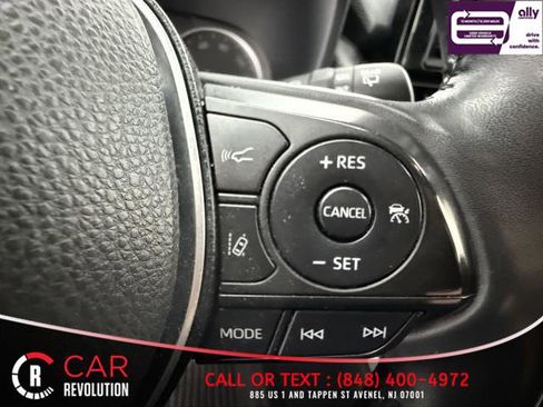 Used 2022 Toyota RAV4 SE w/ Convenience Package image 18