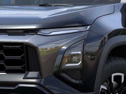 New 2026 Chevrolet Equinox ACTIV w/ Convenience Package III image 23