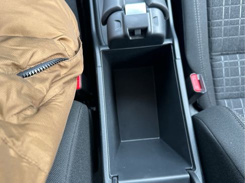 New 2026 Honda HR-V LX image 31