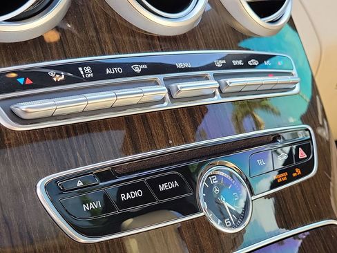 Used 2018 Mercedes-Benz C 300 Sedan image 28