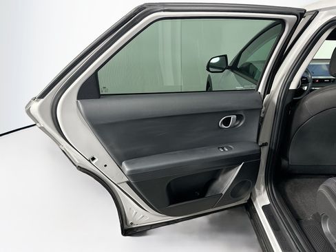 Used 2024 Hyundai Ioniq 5 SE RWD image 26
