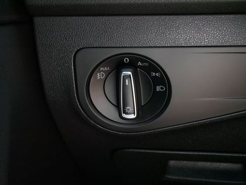 Used 2019 Volkswagen Tiguan SEL Premium w/ 3rd Row Seat Package AWD/4WD image 27