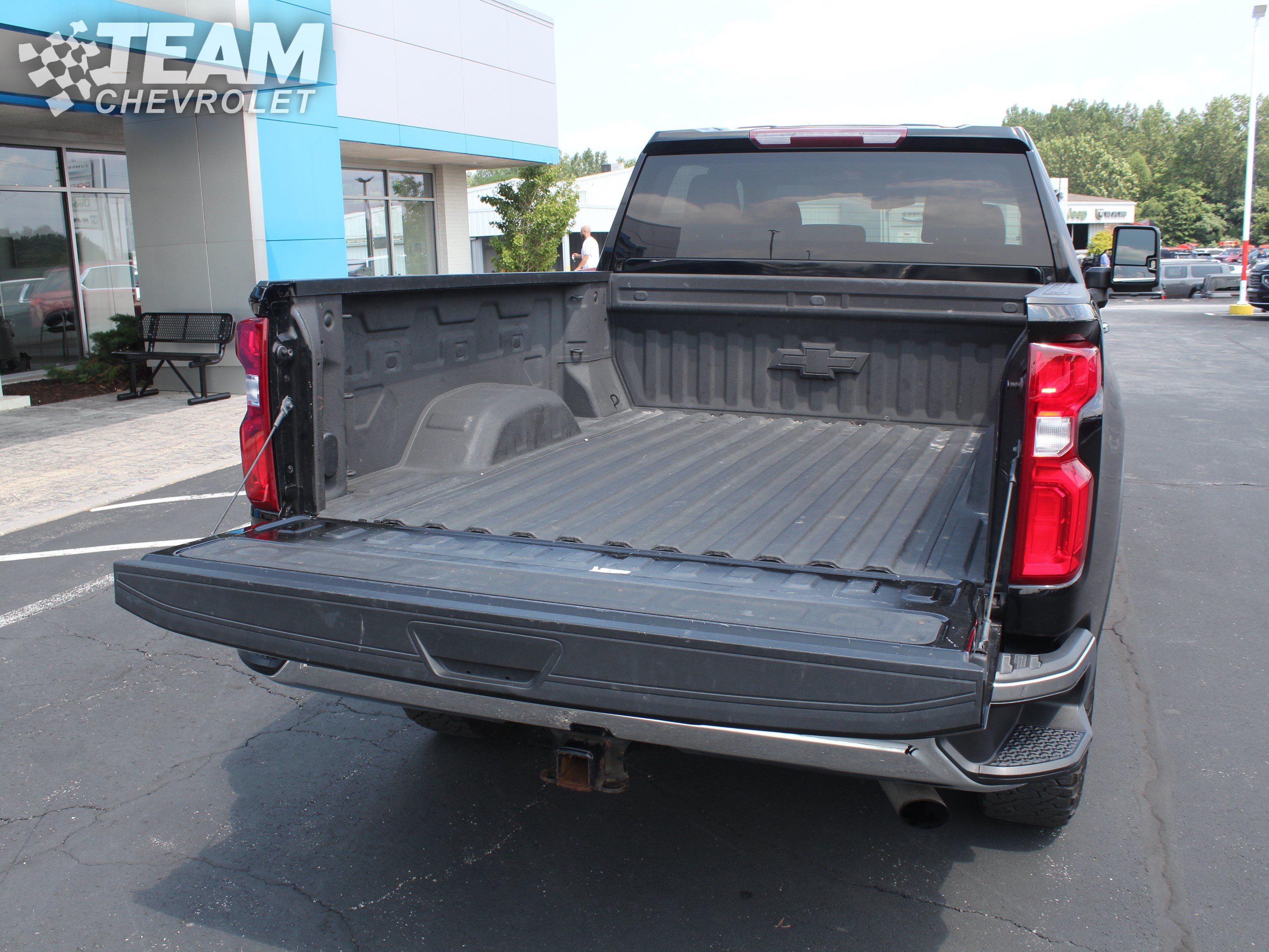 Used 2023 Chevrolet Silverado 2500 LTZ w/ Snow Plow Prep/Camper Package AWD/4WD image 31