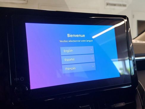 Used 2025 Toyota Corolla LE image 25