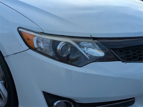 Used 2013 Toyota Camry SE image 7