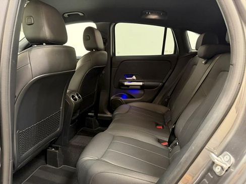 Used 2025 Mercedes-Benz GLA 250 image 19