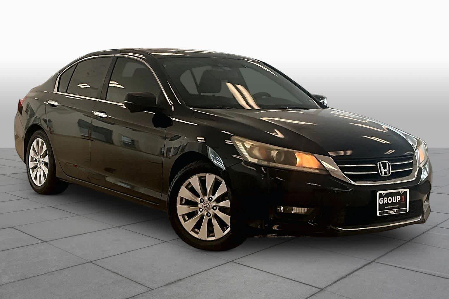 Used 2015 Honda Accord EX-L image 2