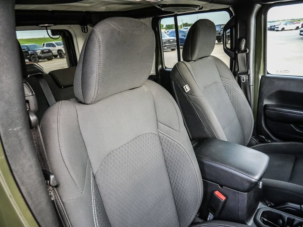 Used 2021 Jeep Wrangler Unlimited Sport AWD/4WD image 19