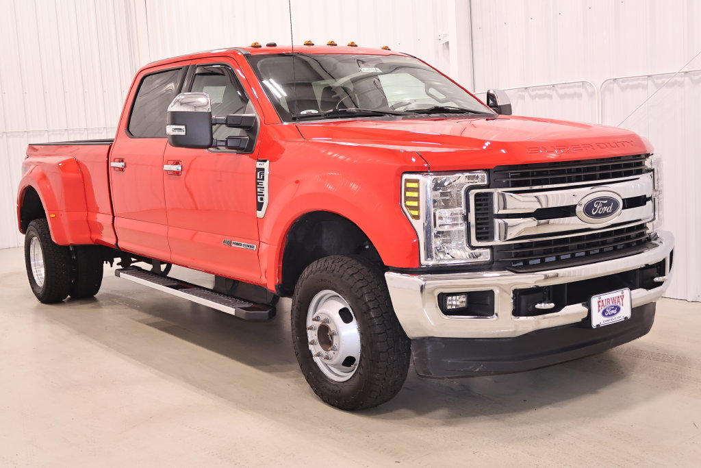 Certified 2019 Ford F350 XLT w/ XLT Premium Package AWD/4WD image 4