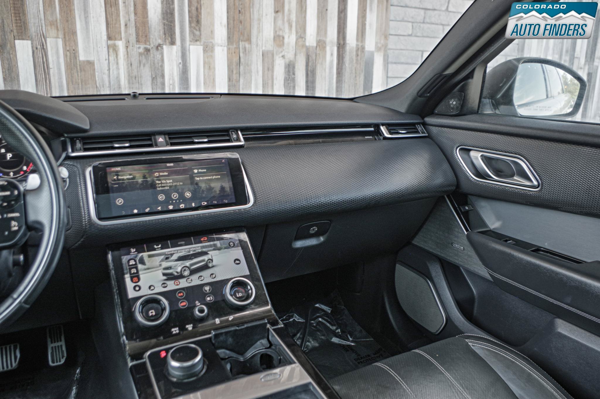 Used 2019 Land Rover Range Rover Velar R-Dynamic SE AWD/4WD image 17