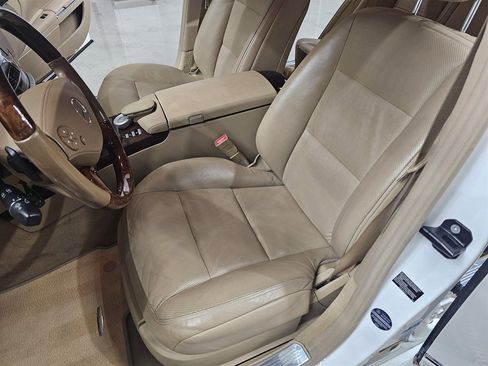 Used 2010 Mercedes-Benz S 550 image 26