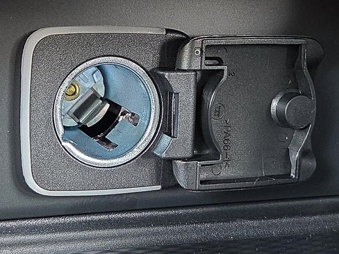 New 2025 Jeep Grand Cherokee L Laredo w/ Luxury Tech Group I image 19