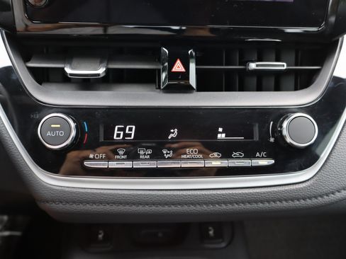 Used 2023 Toyota Corolla XSE FWD image 28