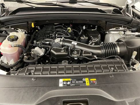 Used 2023 Jeep Grand Cherokee L Laredo RWD image 30