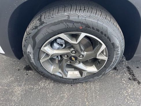 New 2026 Chevrolet Trax LT FWD image 20