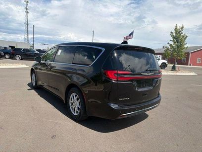 Certified 2023 Chrysler Pacifica Touring-L