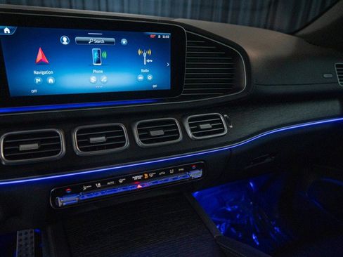 New 2026 Mercedes-Benz GLS 450 4MATIC image 30