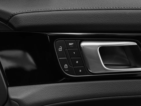 Used 2023 Porsche Panamera 4 image 20