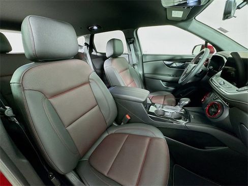 Used 2025 Chevrolet Blazer RS w/ Driver Confidence II Package image 27