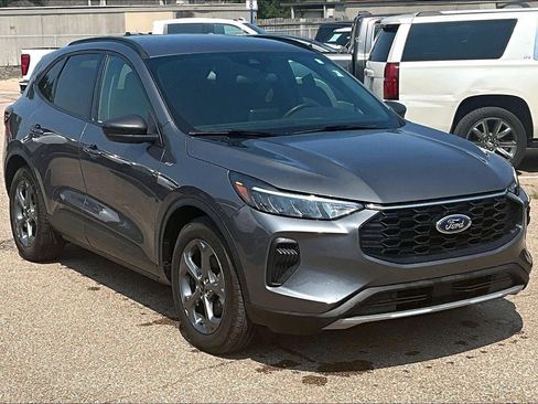Used 2025 Ford Escape ST-Line FWD image 1