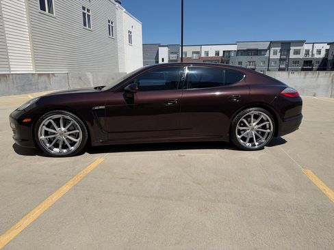 Used 2012 Porsche Panamera image 3