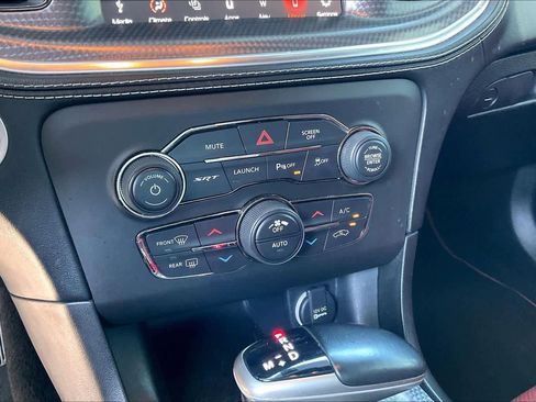 Used 2021 Dodge Charger SRT Hellcat w/ Navigation & Travel Group RWD image 33