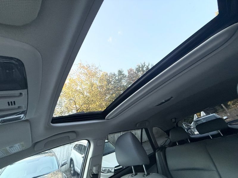 Used 2018 Subaru Outback 2.5i Limited AWD/4WD image 10