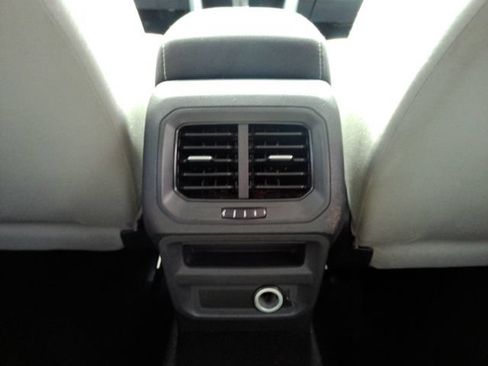 Used 2021 Volkswagen Tiguan S FWD image 27