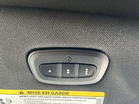 New 2026 Chrysler Pacifica Select image 48