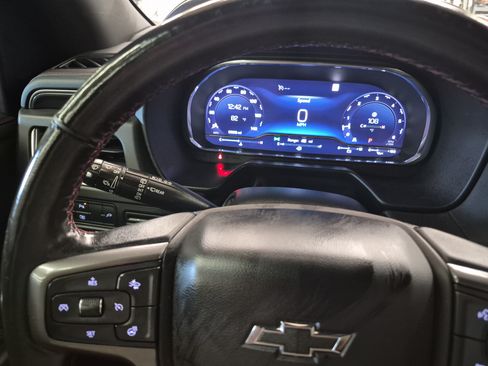 Used 2022 Chevrolet Tahoe RST w/ Sport Performance Package RWD image 28